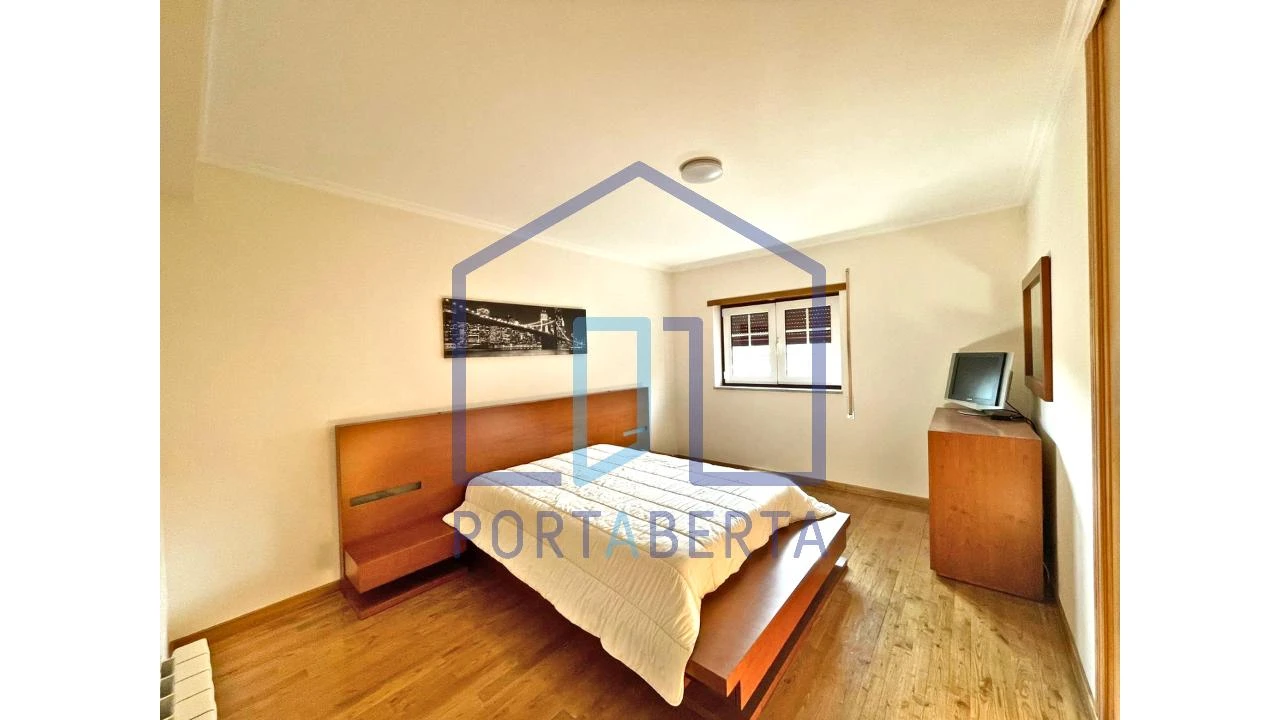 Moradia T3 para Venda em Santa Cruz/Trindade e Sanjurge Foto 17