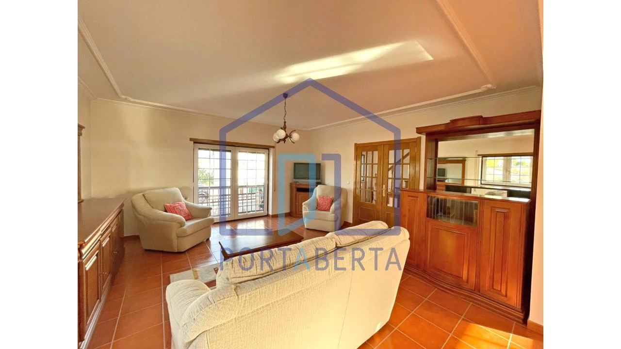 Moradia T3 para Venda em Santa Cruz/Trindade e Sanjurge Foto 6