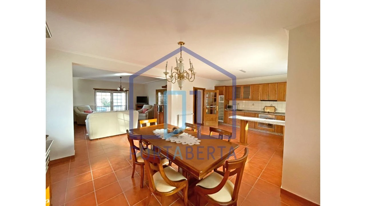 Moradia T3 para Venda em Santa Cruz/Trindade e Sanjurge Foto 8