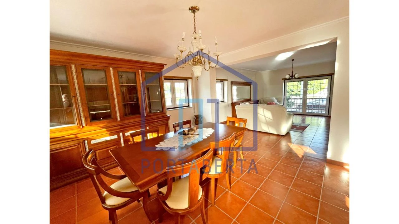 Moradia T3 para Venda em Santa Cruz/Trindade e Sanjurge Foto 5