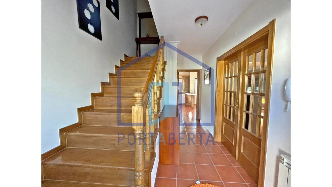 Moradia T3 para Venda em Santa Cruz/Trindade e Sanjurge Foto 11