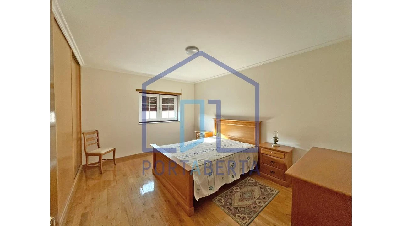 Moradia T3 para Venda em Santa Cruz/Trindade e Sanjurge Foto 15