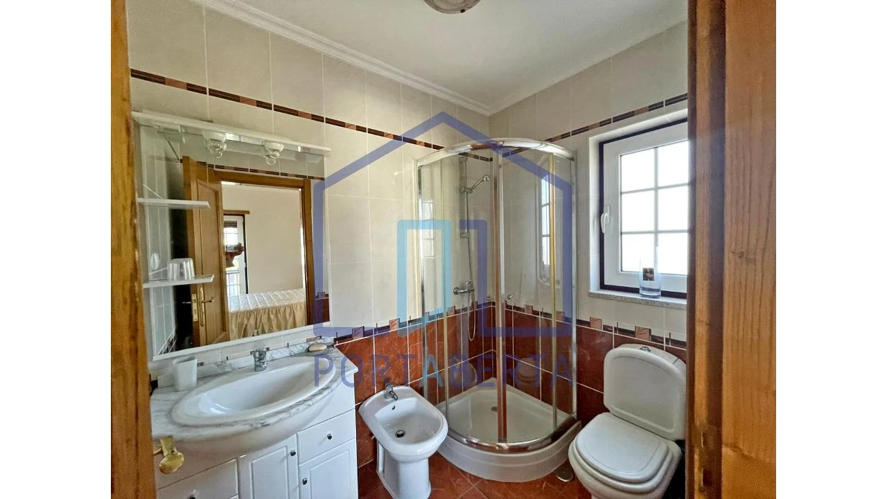 Moradia T3 para Venda em Santa Cruz/Trindade e Sanjurge Foto 14