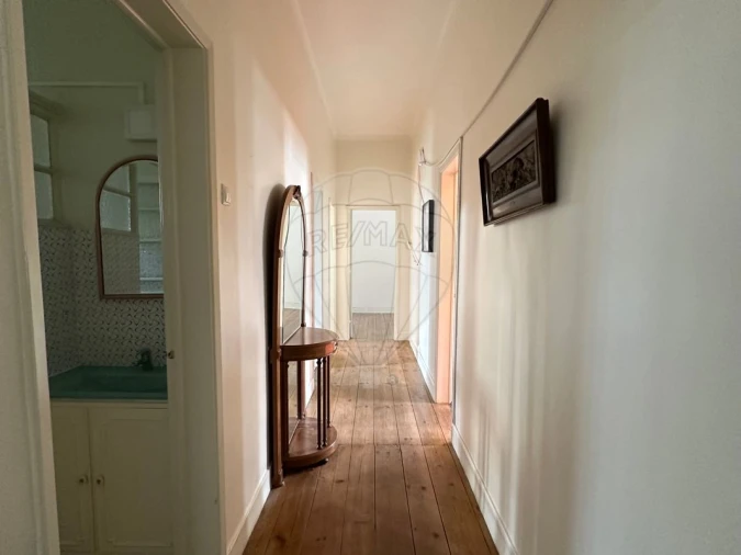 Apartamento T2 para Venda em Estrela Foto 5