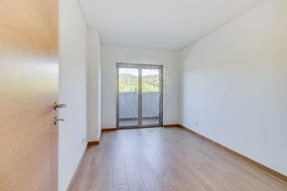 Apartamento T3 para Venda em Vialonga