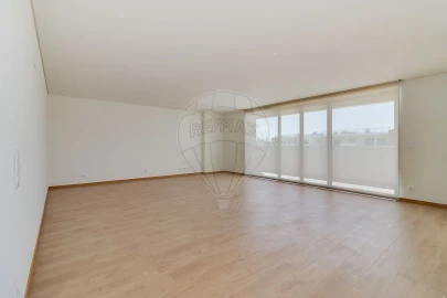 Apartamento T3 para Venda em Vialonga