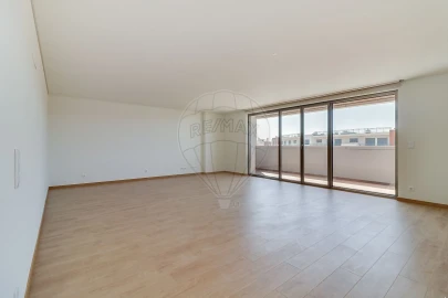 Apartamento T3 para Venda em Vialonga