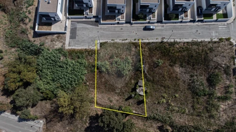 Terreno para Venda em Alenquer (Santo Estêvão e Triana)