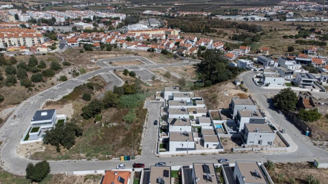 Terreno para Venda em Alenquer (Santo Estêvão e Triana)