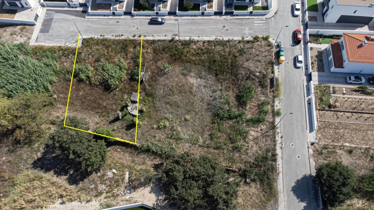 Terreno para Venda em Alenquer (Santo Estêvão e Triana) Foto 1