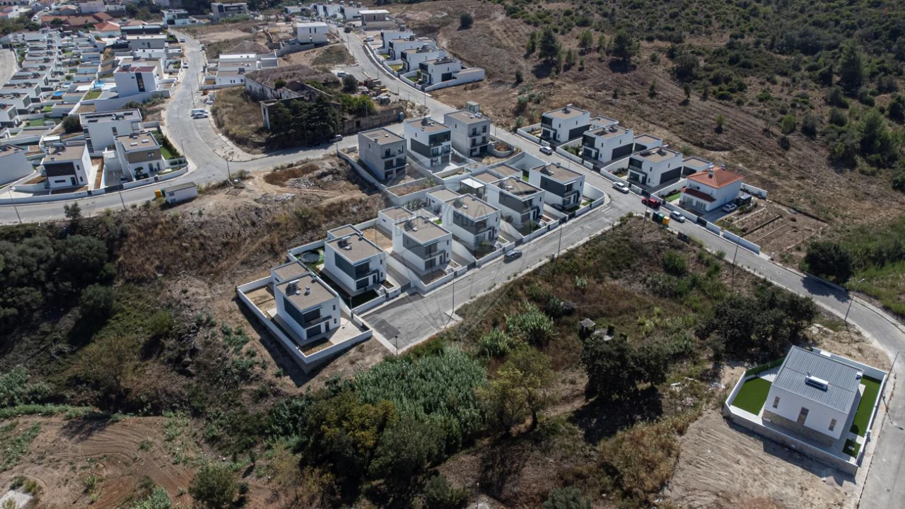 Terreno para Venda em Alenquer (Santo Estêvão e Triana) Foto 6