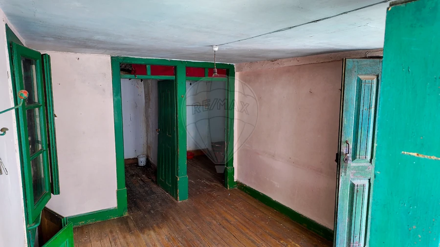 Moradia T3 para Venda em Ceira Foto 4