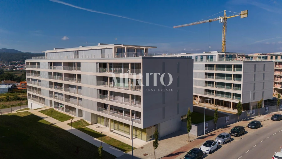 Apartamento T4 para Venda em Barcelinhos Foto 2