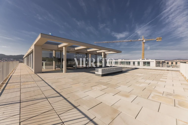 Apartamento T4 para Venda em Barcelinhos Foto 35