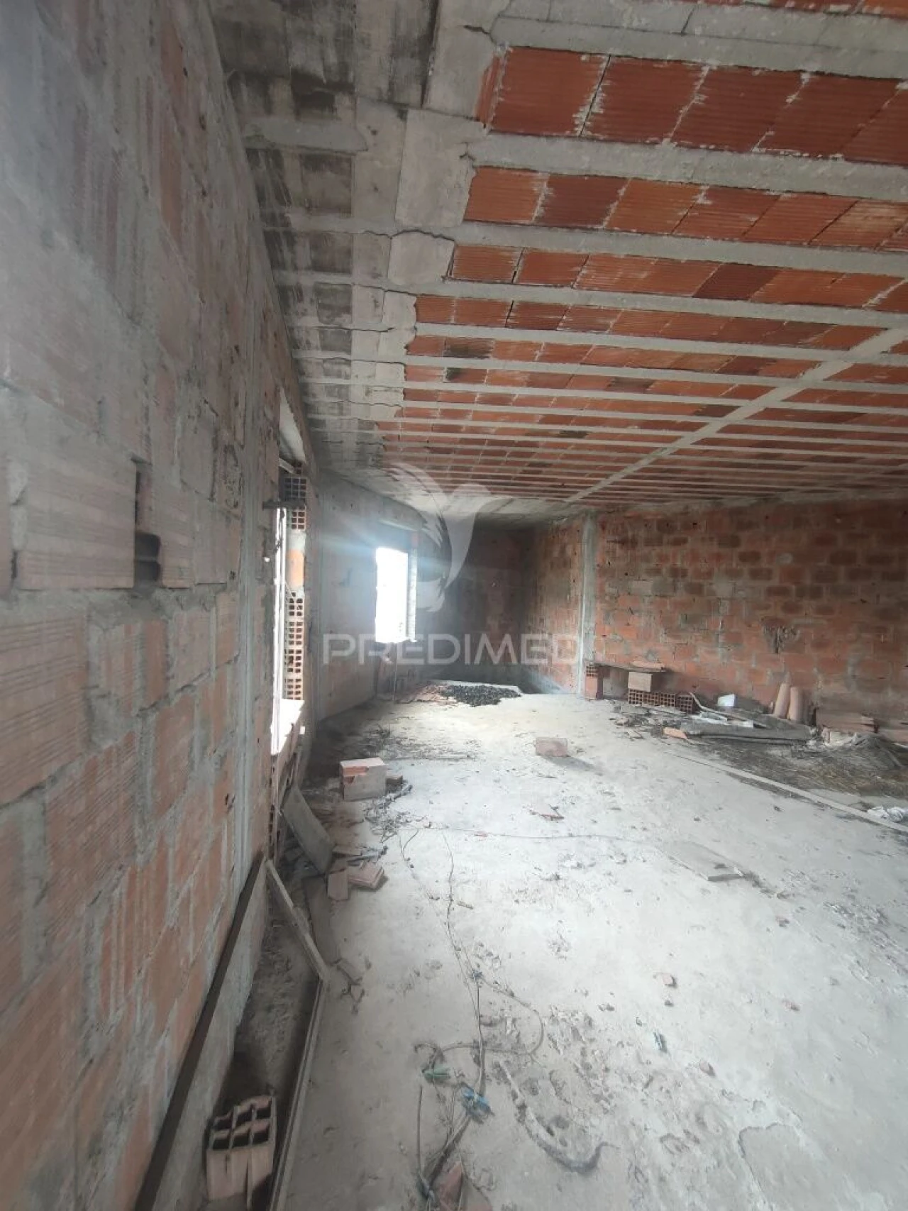 Prédio para Venda em Amiais de Baixo Foto 19