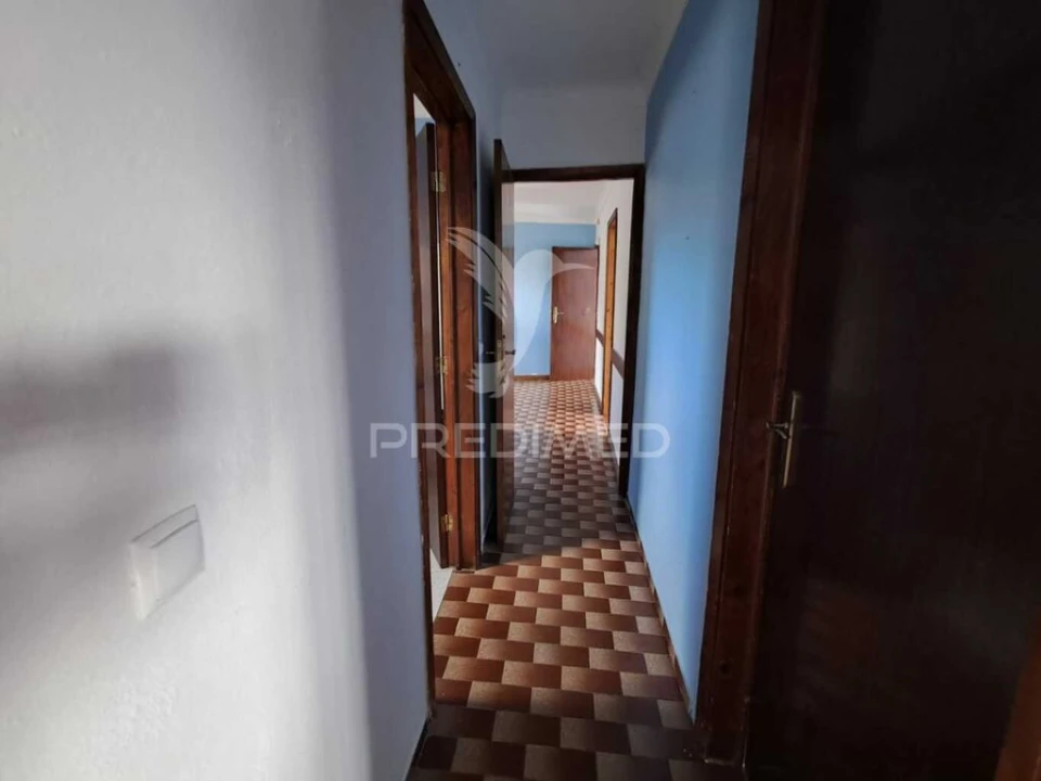 Moradia T2 para Venda em Angra (São Pedro) Foto 6