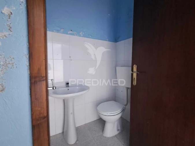 Moradia T2 para Venda em Angra (São Pedro) Foto 17