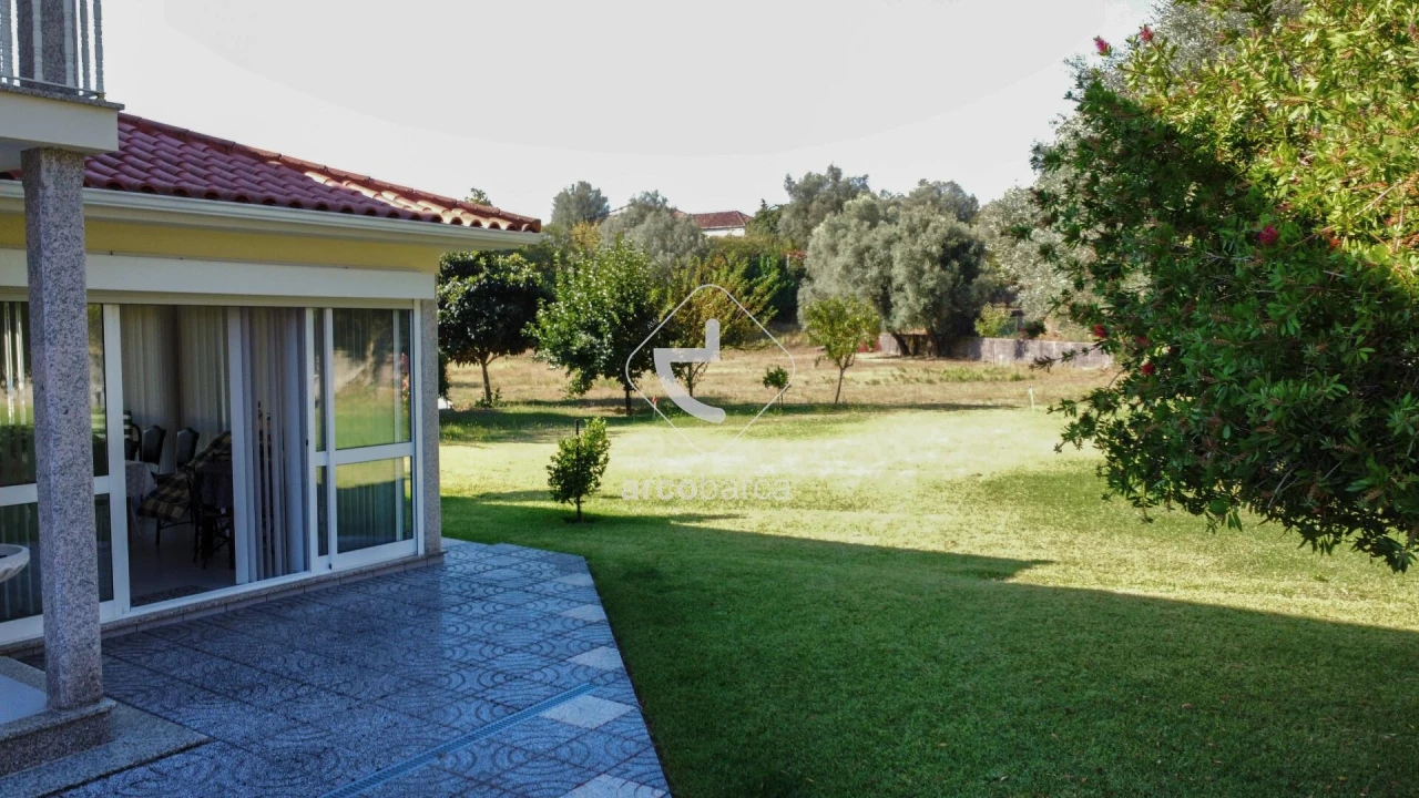 Moradia T3 para Venda em Gondoriz Foto 3