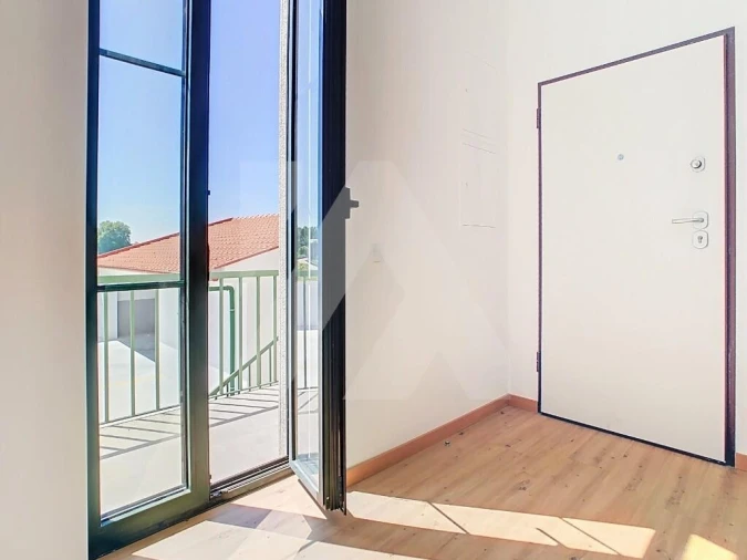 Apartamento T2 para Venda em Ovar, São João, Arada e São Vicente de Pereira Jusã Foto 3