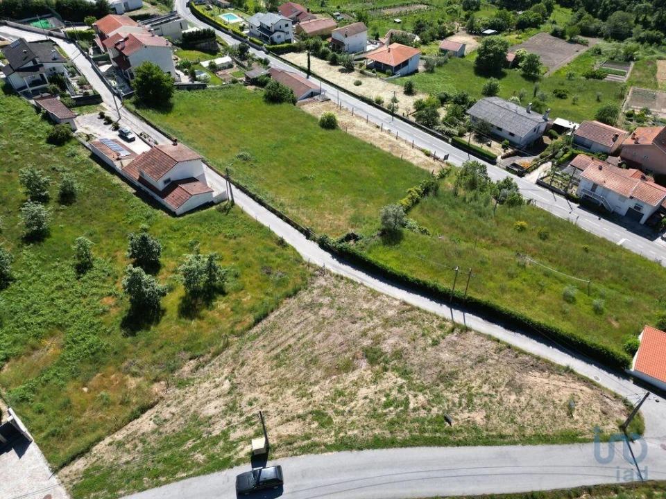 Terreno para Venda em Mouçós e Lamares Foto 1