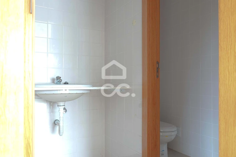 Escritório para Venda em Abrantes (São Vicente e São João) e Alferrarede Foto 8