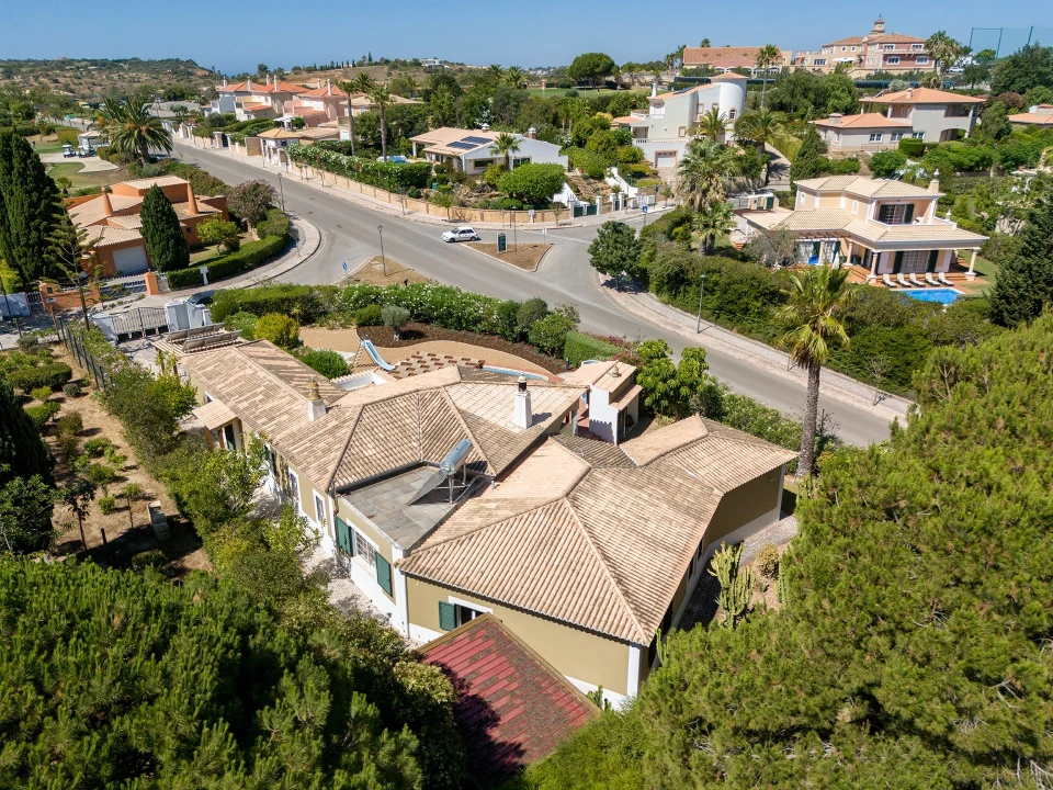Moradia T4 para Venda em Lagos (São Sebastião e Santa Maria) Foto 37