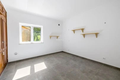 Moradia T4 para Venda em Lagos (São Sebastião e Santa Maria)