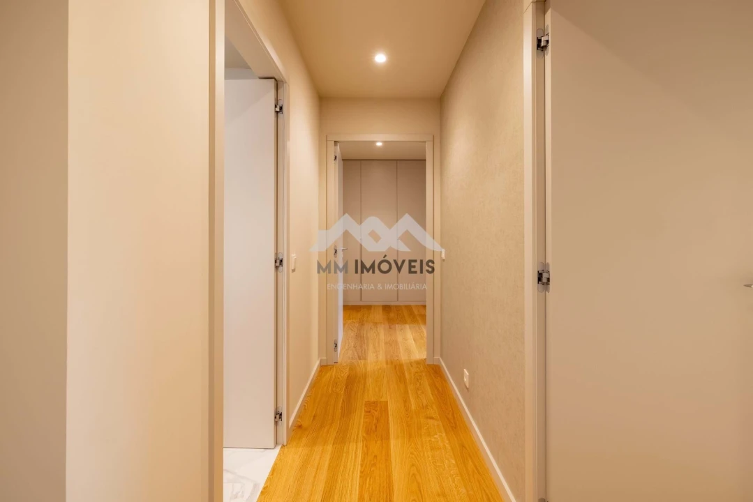 Apartamento T3 para Venda em Santa Marinha Foto 17