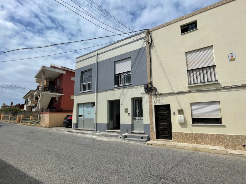 Prédio para Venda em Peniche Foto 2