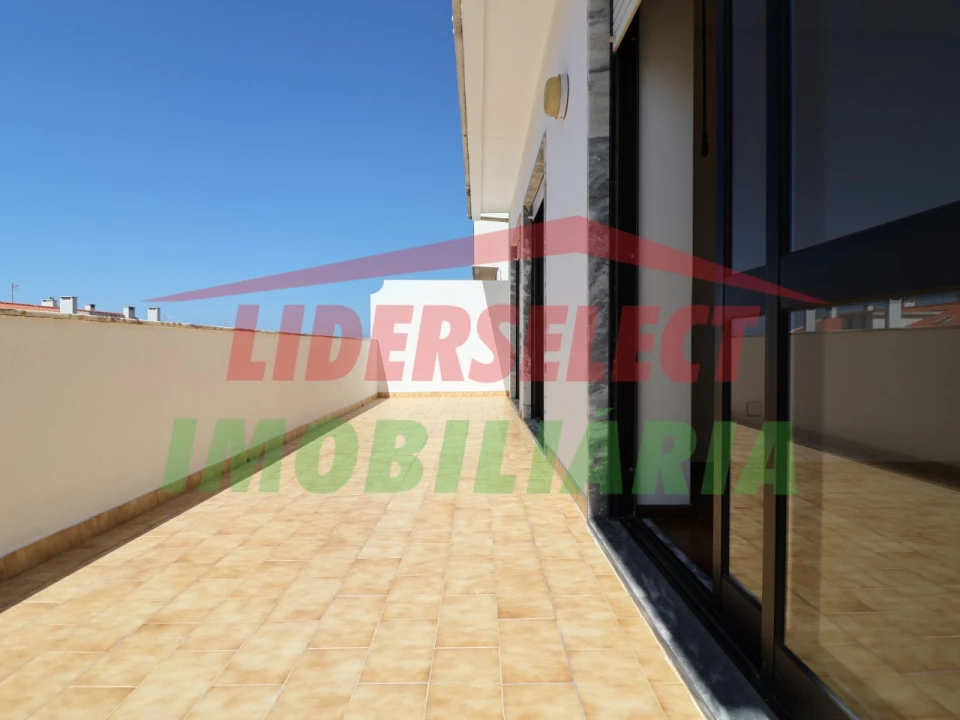 Apartamento T2 para Venda em A dos Cunhados e Maceira Foto 10