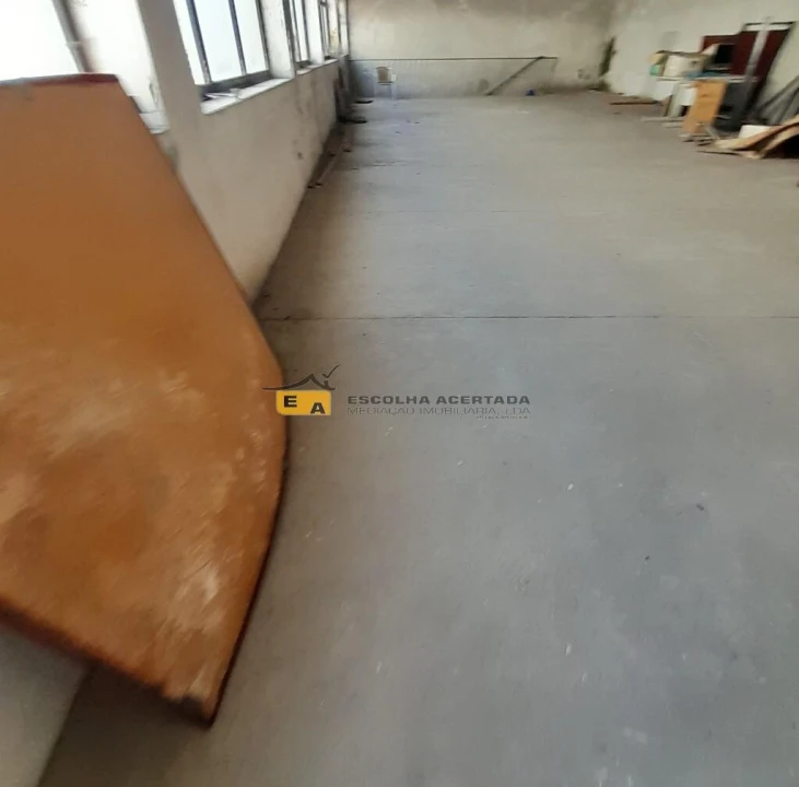 Armazém para Venda em Rio Tinto Foto 8