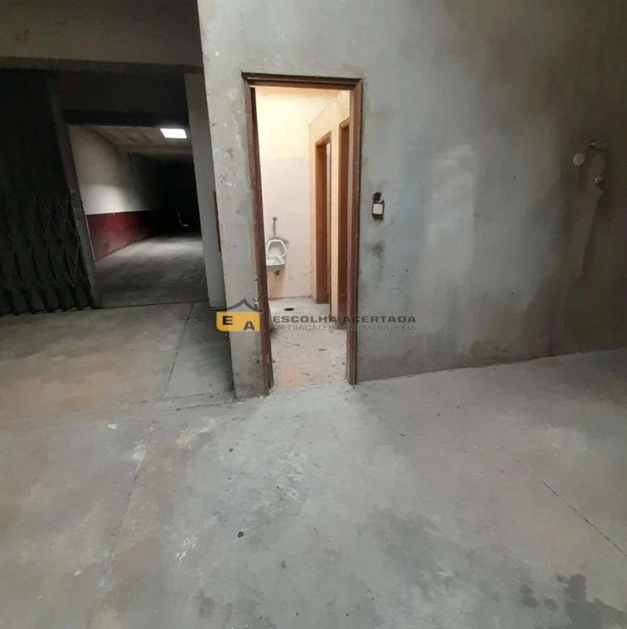 Armazém para Venda em Rio Tinto Foto 27