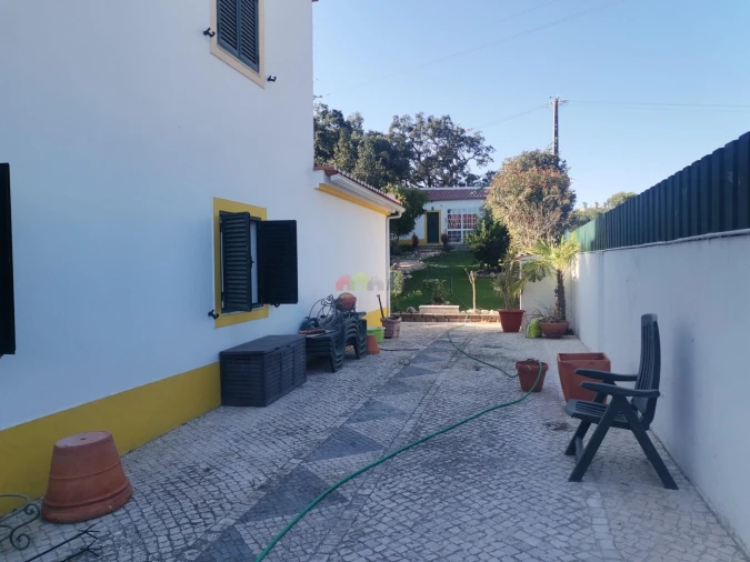 Moradia T4 para Venda em Gambia-Pontes-Alto da Guerra Foto 2