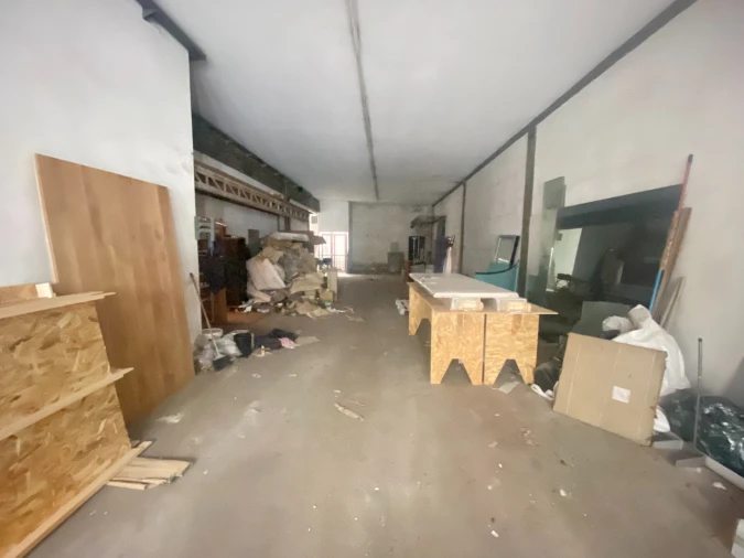 Armazém para Arrendamento em Urgezes Foto 14