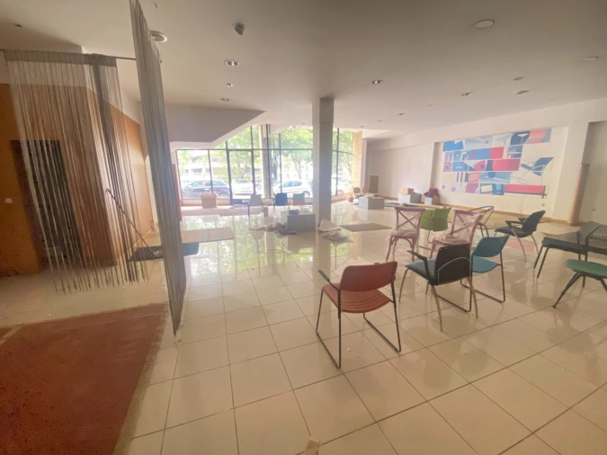 Armazém para Arrendamento em Urgezes Foto 10