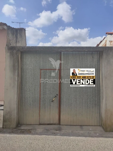 Terreno para Venda em Amiais de Baixo