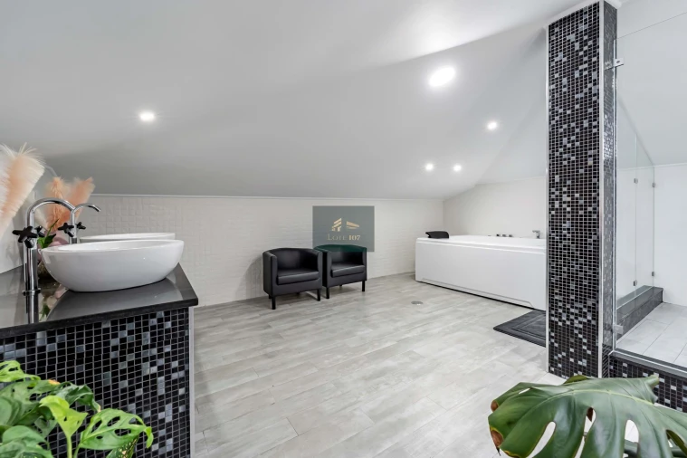 Moradia T6 para Venda em Pinhal Novo Foto 48