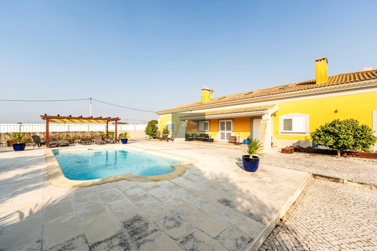 Moradia T6 para Venda em Pinhal Novo Foto 50