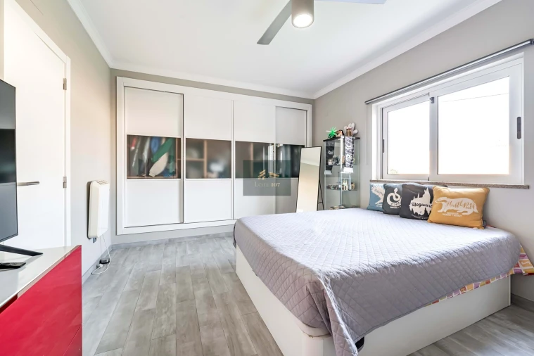 Moradia T6 para Venda em Pinhal Novo Foto 40