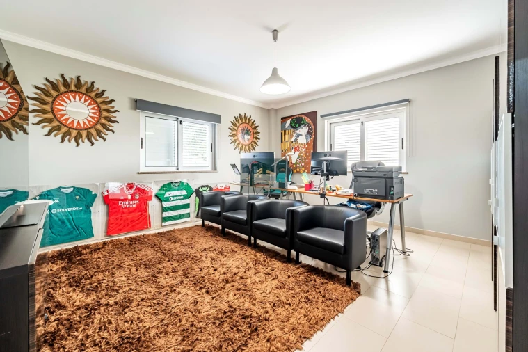 Moradia T6 para Venda em Pinhal Novo Foto 35