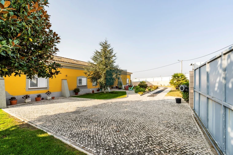 Moradia T6 para Venda em Pinhal Novo Foto 57
