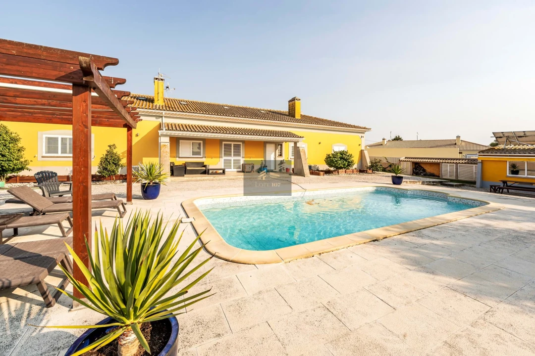 Moradia T6 para Venda em Pinhal Novo Foto 54