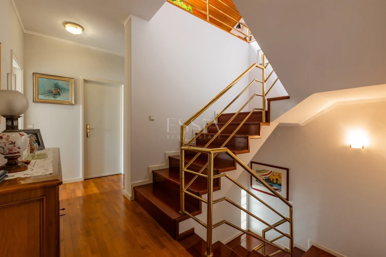 Moradia T4 para Venda em Matosinhos e Leça da Palmeira Foto 11