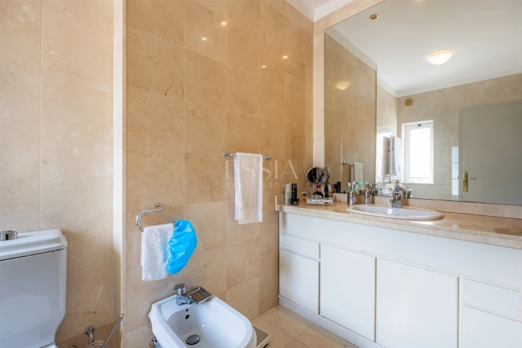 Moradia T4 para Venda em Matosinhos e Leça da Palmeira Foto 16