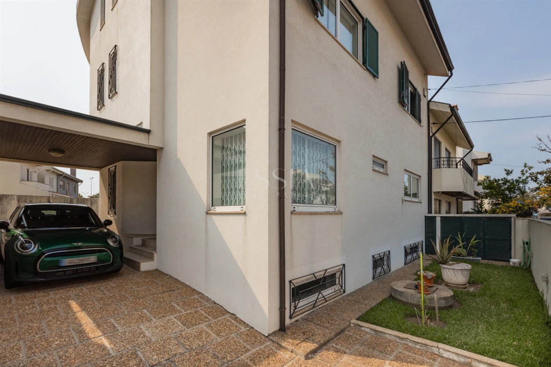 Moradia T4 para Venda em Matosinhos e Leça da Palmeira Foto 32