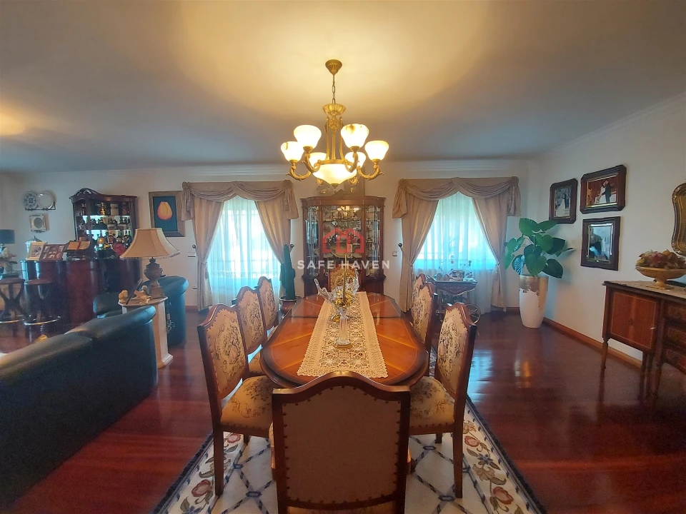 Moradia T4 para Venda em Fornos de Maceira Dão Foto 7