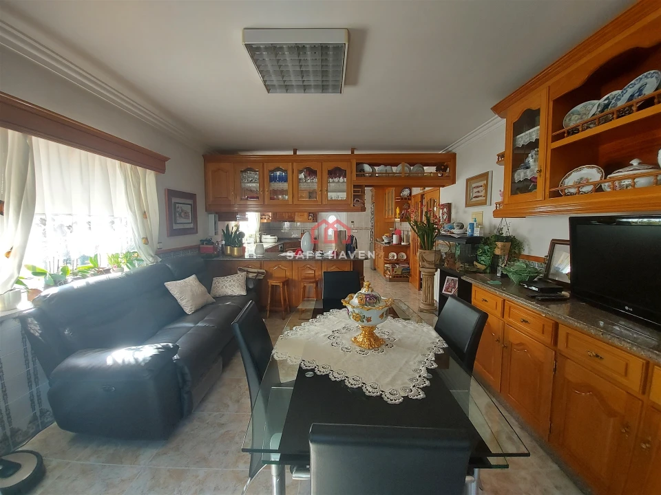 Moradia T4 para Venda em Fornos de Maceira Dão Foto 13