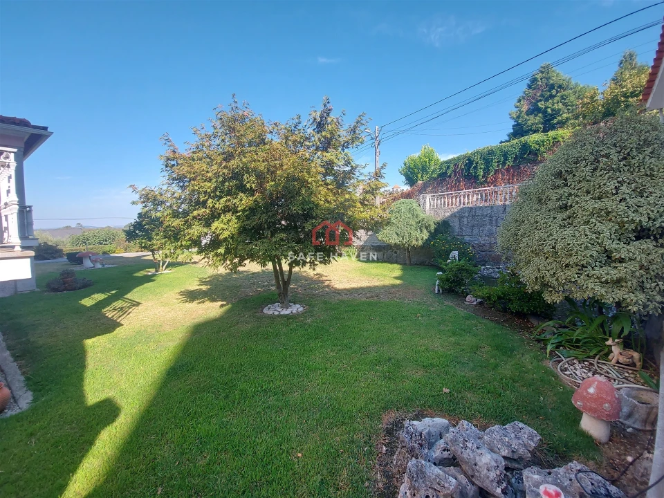 Moradia T4 para Venda em Fornos de Maceira Dão Foto 27