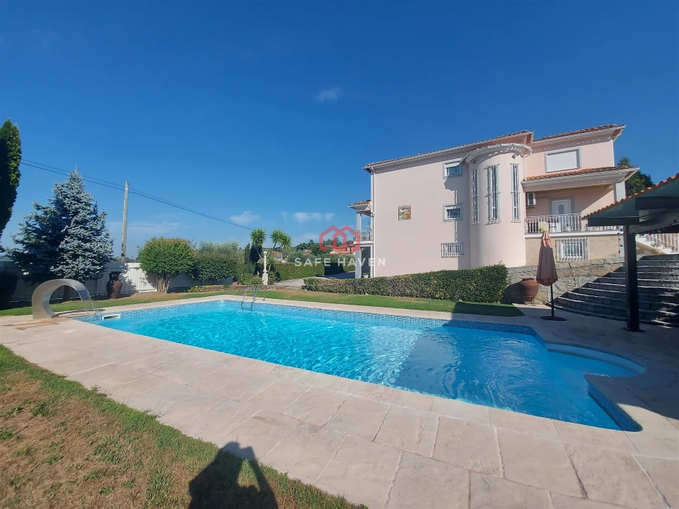 Moradia T4 para Venda em Fornos de Maceira Dão Foto 2