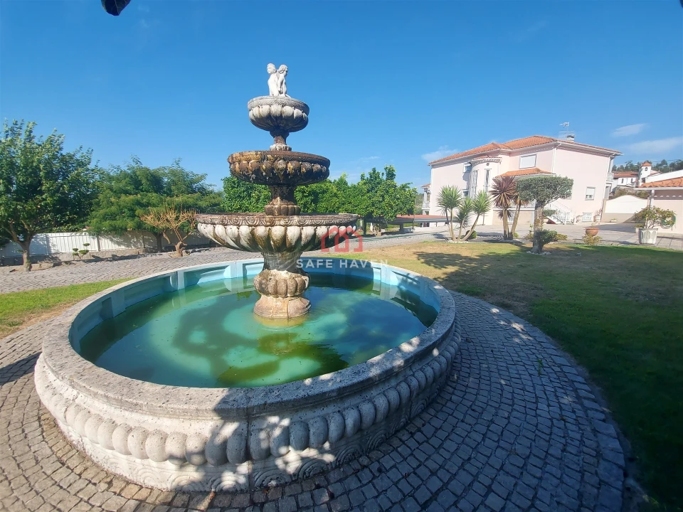 Moradia T4 para Venda em Fornos de Maceira Dão Foto 6